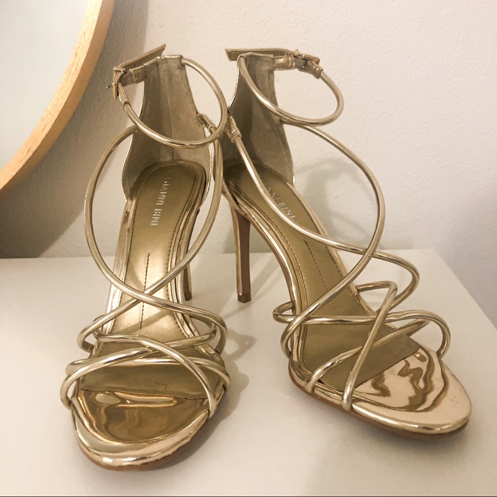 Gianni Bini Gold Metallic Heels